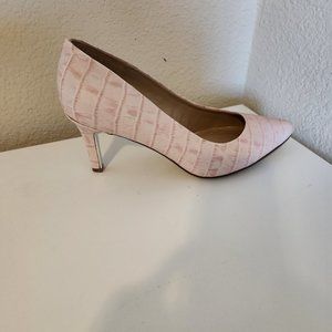 New Naturalizer Pump